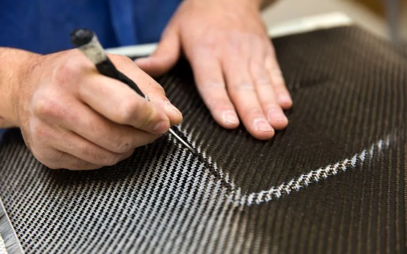 how is carbon fiber manufactured